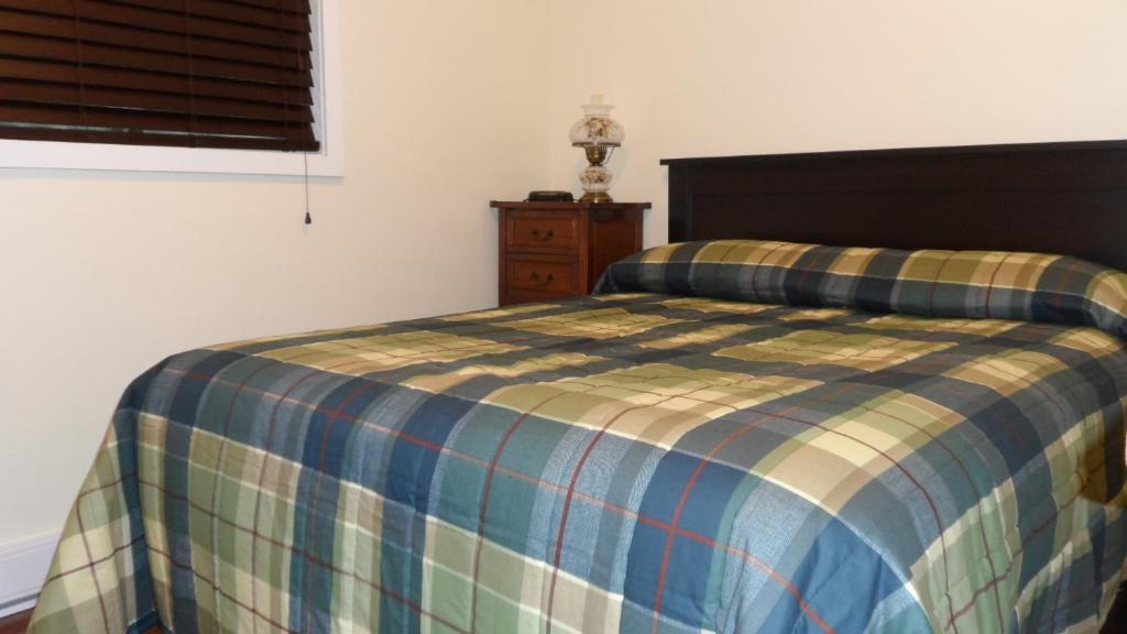 Cherry Tree Inn Saanich Екстер'єр фото